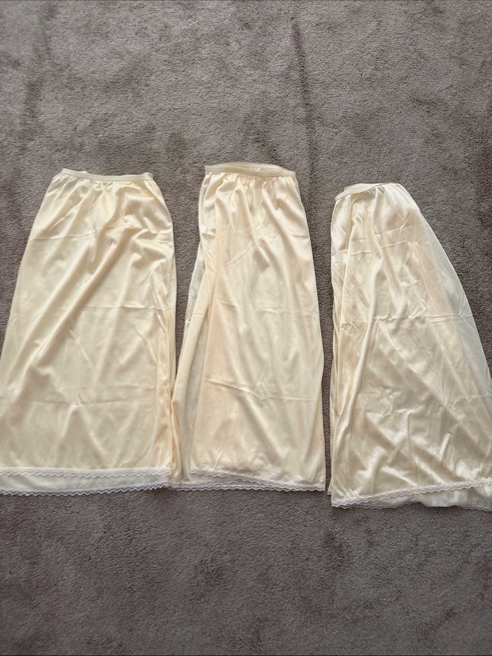 Vintage Comport Choice 3X Women’s Cream Half Slip with Lace Trim (3)
